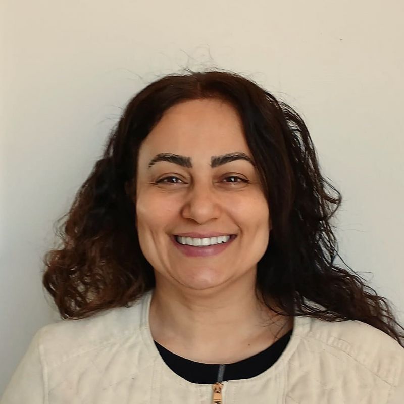 Portrait-Foto von Zeynab.